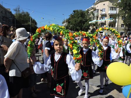 День города в Мариуполе отпраздновали парадом вышиванок DSCN5041 - День города в Мариуполе отпраздновали парадом вышиванок