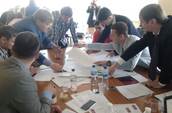 Молодые политики учились работать в команде и строить эффективную работу 2016 04 23 12.25.33 e1461580676851 - Молодые политики учились работать в команде и строить эффективную работу