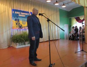 В Бердянске "Наш край" поздравил детей с Днем Соборности Украины 3 День Соборности Киосов 300x232 - В Бердянске "Наш край" поздравил детей с Днем Соборности Украины