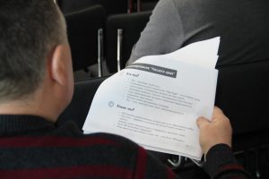 «Наш край» Мариуполя продолжает реализовывать долгосрочную программу партийного строительства 3 300x200 - «Наш край» Мариуполя продолжает реализовывать долгосрочную программу партийного строительства