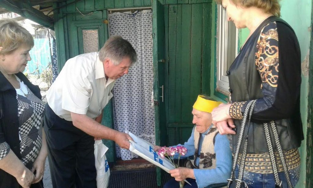 В Запорожской области депутаты «Нашего края» поздравили ветеранов с Днем Великой Победы 112 1024x614 - В Запорожской области депутаты «Нашего края» поздравили ветеранов с Днем Великой Победы