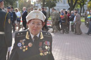 DSC 0831 300x199 - Депутати Чернігівської міськради від &laquo;Нашого краю&raquo; долучилися до відзначення Дня міста