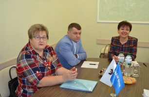 DSC 0314 306x200 - «Наш край» в Чернигове поддержал обращение по повышению зарплат работникам «скорой»