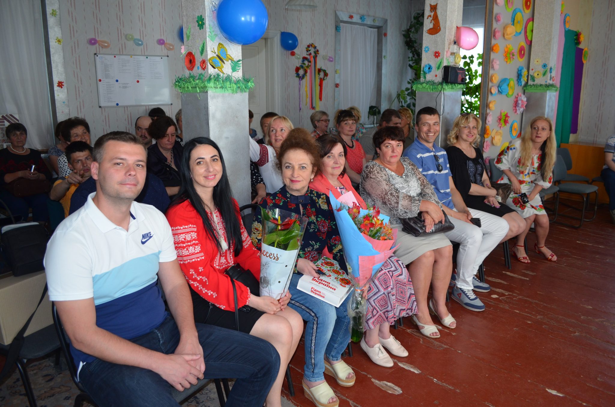 DSC 0596 1 - Депутати «Нашого краю» у Чернігові привітали із 15-річчям центр «Логос»
