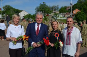 IMG 7406 306x200 - В Чернигове "Наш край" принял участие в праздновании Дня победы