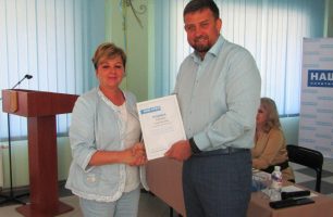 photo 2018 05 31 13 30 20 306x200 - «Наш край» - это команда профессионалов, работающих на благо жителей Донбасса, - Олег Недава