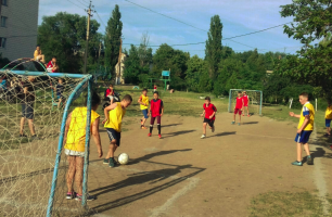 Snymok ekrana 2018 06 20 v 16.26.29 306x200 - В Арцизе «Наш край» возродил дворовой футбол