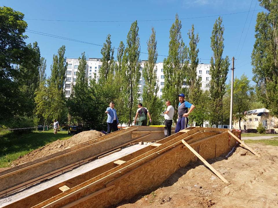 Tkachenko shody 2 - Депутаты «Нашего края» заботятся о благоустройстве микрорайонов Чернигова