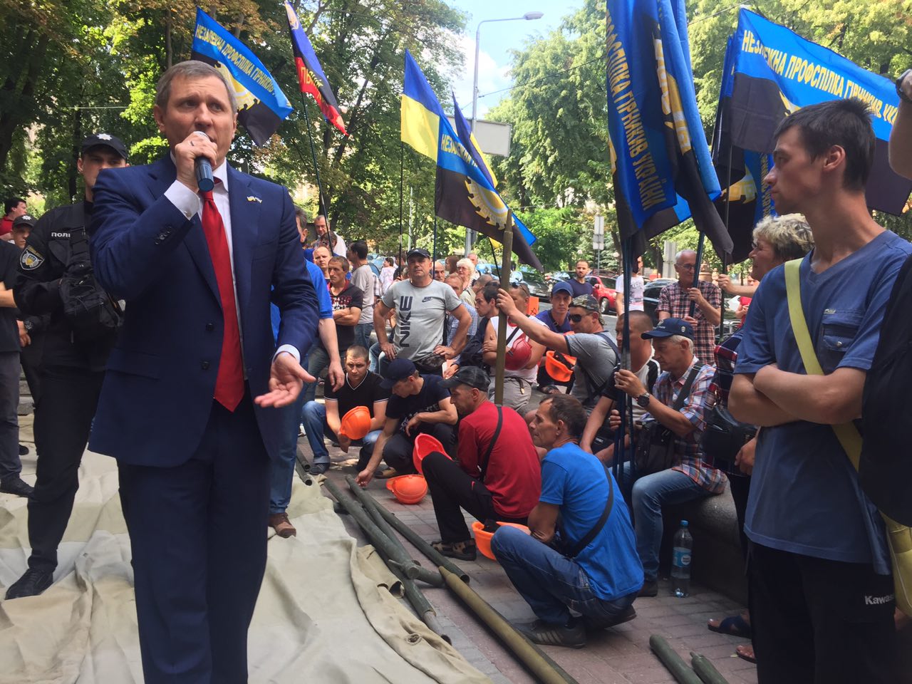 2018 07 12 19.00.29 - Народний депутат від “Нашого краю” закликав розпочати безстрокову акцію протесту з вимогою заплатити борги по зарплаті шахтарям