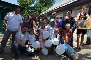 DSC 0092 306x200 - «Наш край» поздравил многодетную семью
