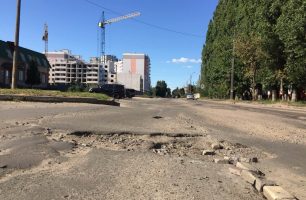 ZHabynskogo 2 306x200 - В Чернигове «Наш край» добился ремонта улицы Жабинского