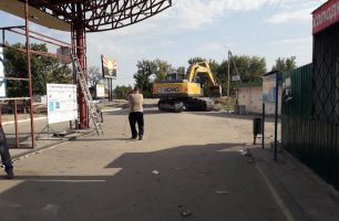 2018 09 07 17.12.41 306x200 - "Наш край" добился ремонта на КПП в Станице - Луганской