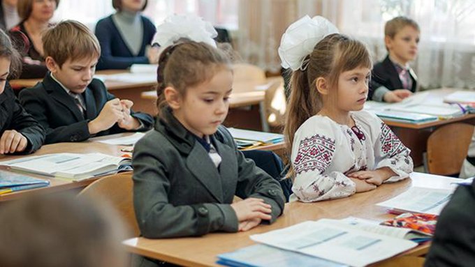 887670 - В Чернигове «Наш край» выступает против ликвидации специализированных школ