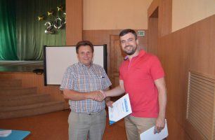trening 4 306x200 - В Бахмаче «Наш край» обсудил актуальные вопросы жизни местных громад