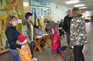 Ichnya foto 306x200 - «Наш край» помогает пострадавшим от взрывов в Ичне