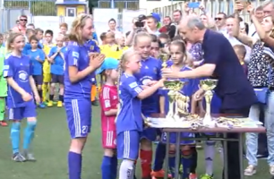 Futbol dity 306x200 - В Чернигове отметили лучших юных футболистов