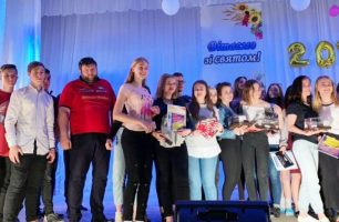 photo 2019 05 16 14 04 36 900x444 306x200 - «Наш край» в Славянске поддержал «Лигу смеха»