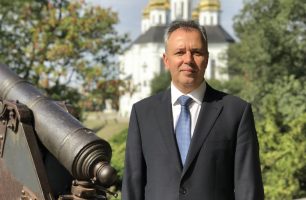 IMG 3520 306x200 - В Чернигове фракция «Наш край» выступает против бездумной ликвидации районных советов