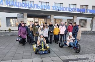Gorodnya abituriyenty 306x200 - Благодаря «Нашему краю» старшеклассники с Городни посетили День открытых дверей в ЧНТУ