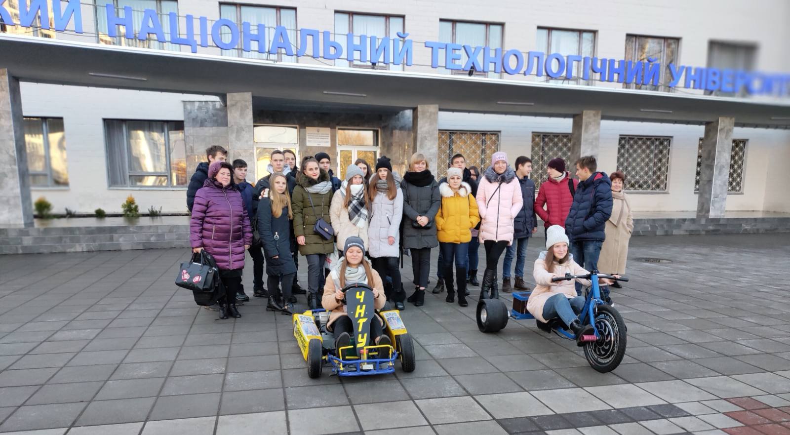 Gorodnya abituriyenty - Благодаря «Нашему краю» старшеклассники с Городни посетили День открытых дверей в ЧНТУ