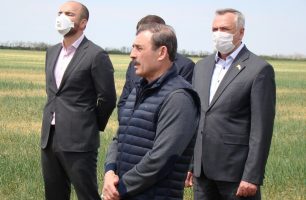 95140734 1073542816365573 2881868247538335744 o 306x200 - В Одесской области искали пути преодоления последствий жестокой засухи