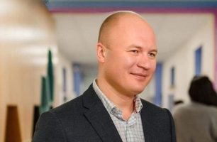 A09A6E08 2646 4683 8248 D46981E94F5A 1 306x200 - Депутат от «Нашего края» предоставил 160 тыс. грн помощи Городнянской больнице для борьбы с коронавирусом