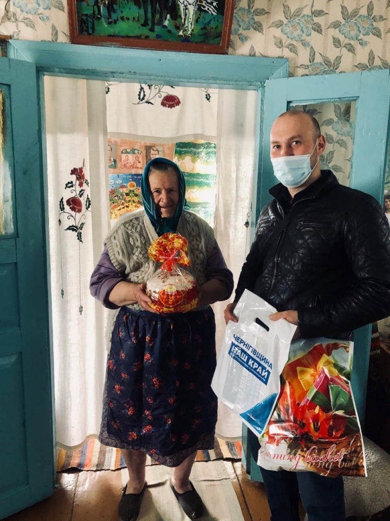 Депутаты поздравили с Пасхой своих земляков photo 2021 04 30 17.19.01 768x1024 - Депутаты поздравили с Пасхой своих земляков