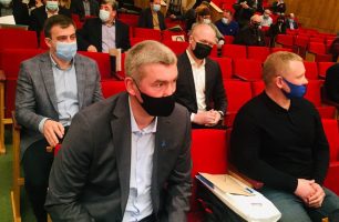 sesiya 23.04 306x200 - Решение проблемы питьевой воды на Черниговщине инициирует фракция «Нашего края» в облсовете