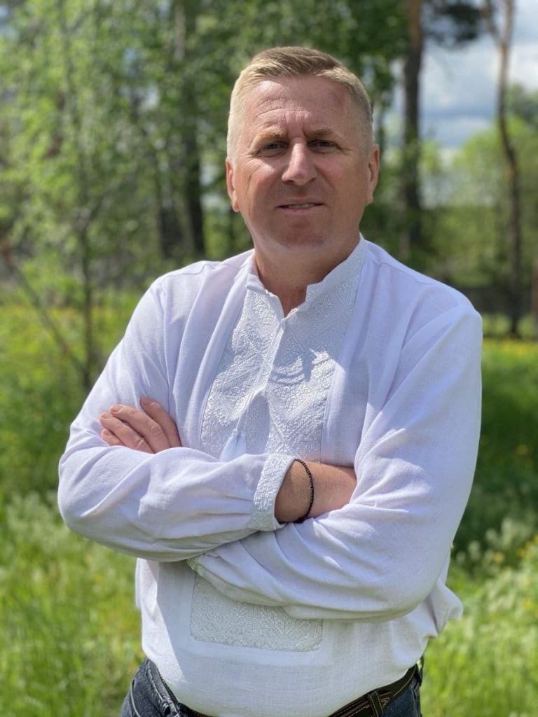 Депутати від «Нашого краю» на Житомирщині відзначили День вишиванки (фото) photo 2021 05 21 14 56 19 768x1024 - Депутати від «Нашого краю» на Житомирщині відзначили День вишиванки (фото)