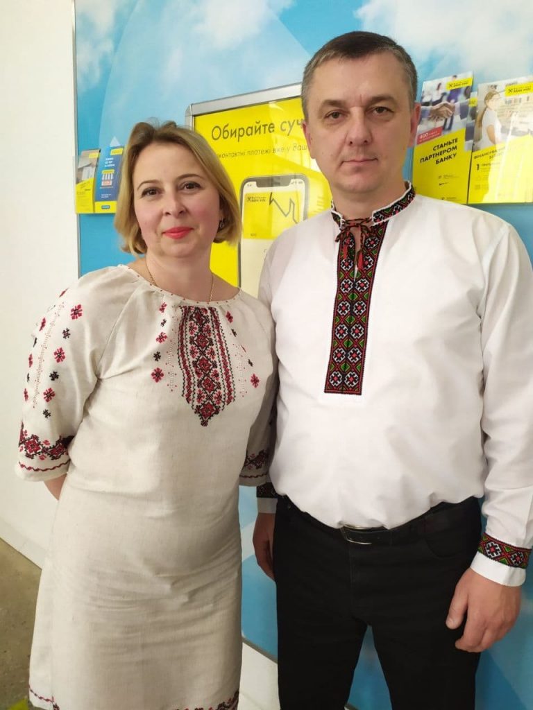 Депутати від «Нашого краю» на Житомирщині відзначили День вишиванки (фото) photo 2021 05 21 14 56 57 768x1024 - Депутати від «Нашого краю» на Житомирщині відзначили День вишиванки (фото)