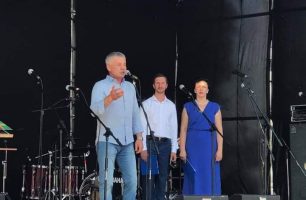 12 07 zhytomyr 2 306x200 - Депутат от «Нашего края» стал генеральным спонсором празднования Дня Романова на Житомирщине