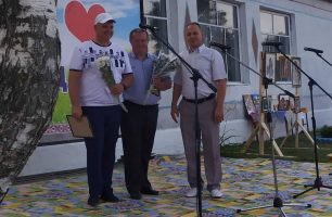 13 07 novost zhytomyr 306x200 - Депутаты от «Нашего края» поздравили жителей Сущан на Житомирщине с Днем села