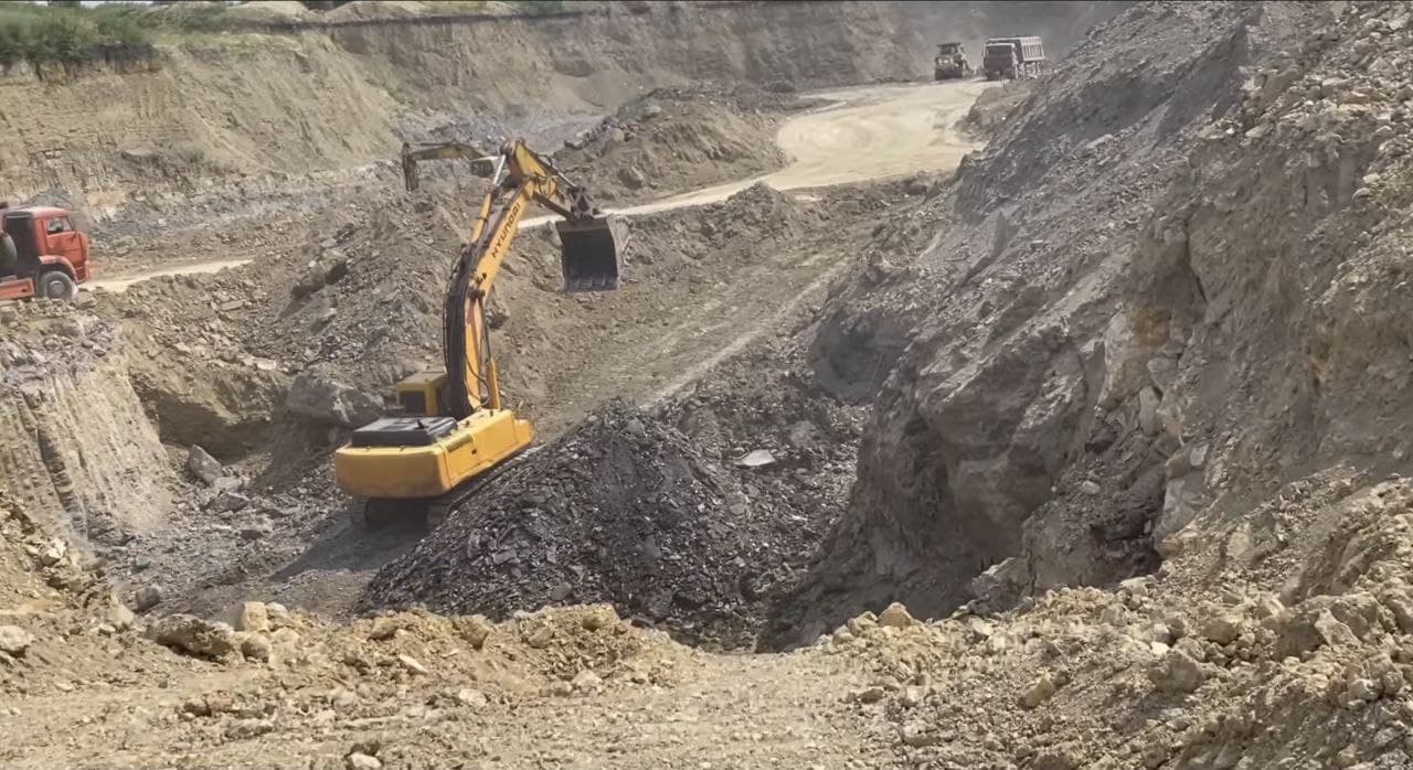 21 07 lugansk - «Наш край» вимагає припинити незаконний видобуток копалин на Луганщині
