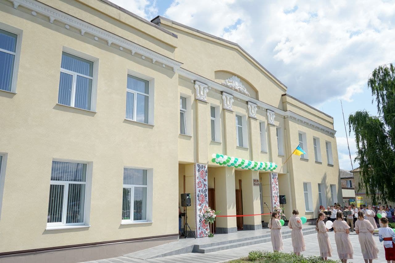 26 07 zhytomyr - При поддержке депутата от «Нашего края» в Малине отреставрировали Центр культуры