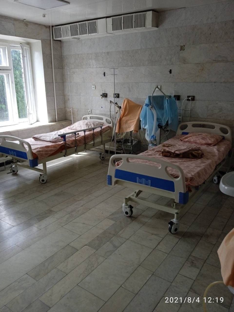 06 08 zhytomyr - За сприяння «Нашого краю» Малинська лікарня отримала нові ліжка-трансформери