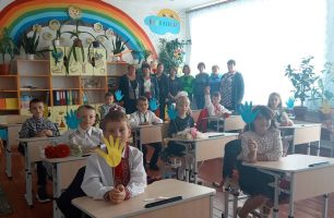 02 09 zhytomyr 2 306x200 - Благодаря депутату от «Нашего края» школа на Житомирщине получила новую мебель