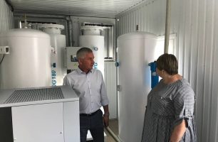 16 09 zhytomyr 306x200 - Депутат от «Нашего края» помог открыть уже вторую кислородную станцию на Житомирщине