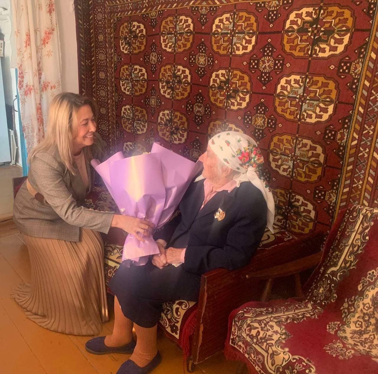 04 10 zhytomyr - На Житомирщине «Наш край» поздравил долгожительницу со 100-летием