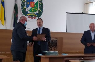 pozdravlenye olevska 306x200 - Депутати від «Нашого краю» привітали ветеранів АТО з Днем захисників на Житомирщині