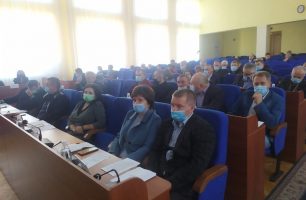 sesiya novograd 2 306x200 - Пропозицію «Нашого краю» звернутись до уряду щодо тарифів підтримали у Новоград-Волинську