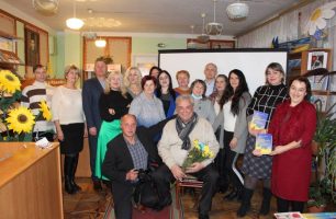 poet 306x200 - Депутат от «Нашего края» на Житомирщине помог известному земляку издать поэтический сборник