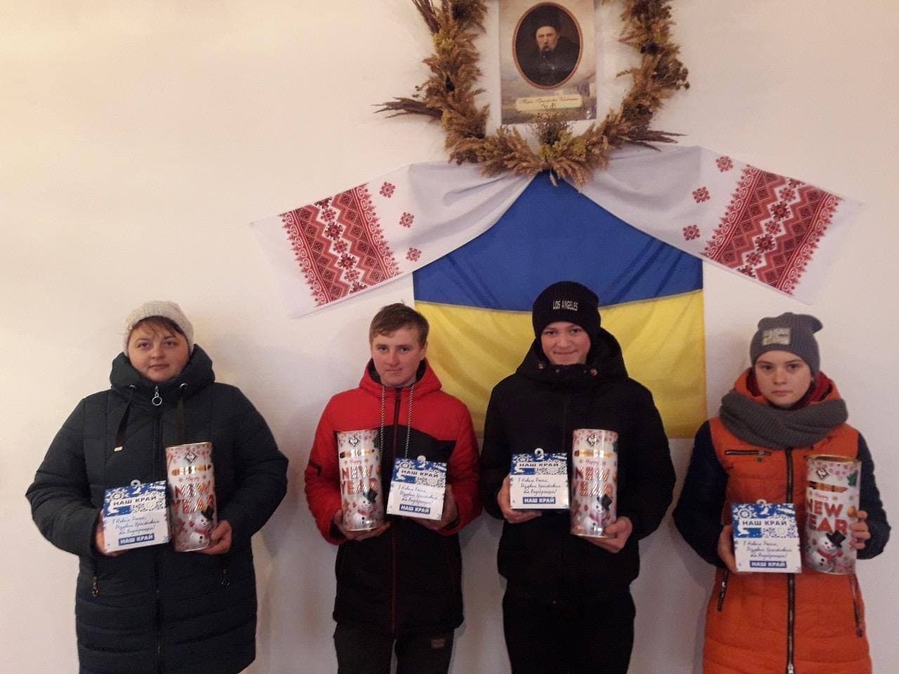 volyczka gromada - Депутат від «Нашого краю» передав подарунки дітям з інвалідністю на Житомирщині