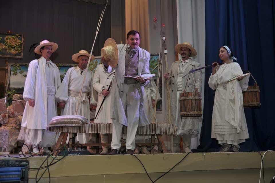 cherkasy teatr - «Наш край» підтримує право колективу Черкаського музично-драматичного театру обирати свого керівника